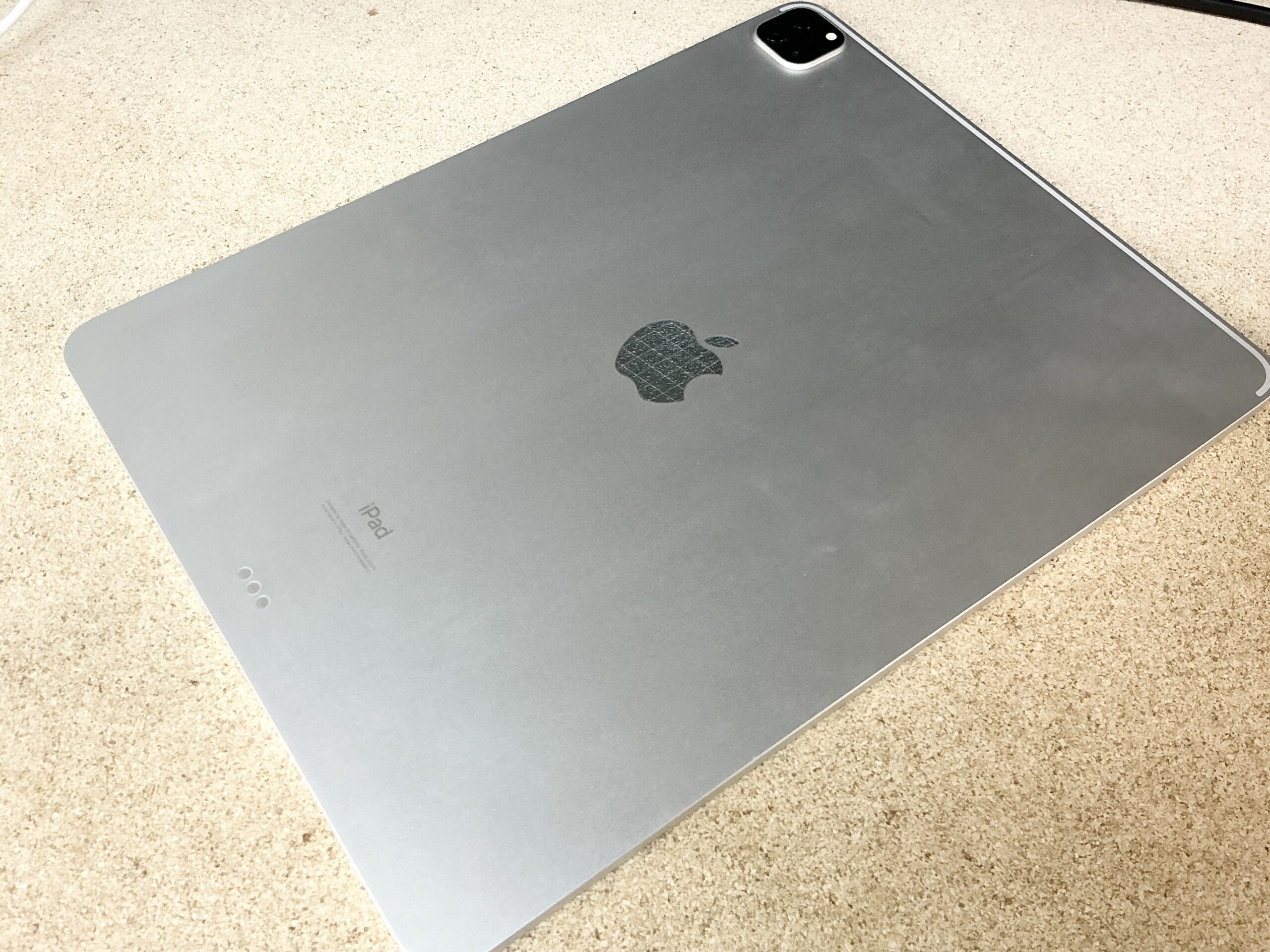 奈良市 iPad Pro 12.9(第4世代)充電できない症状 修理前の状態確認
