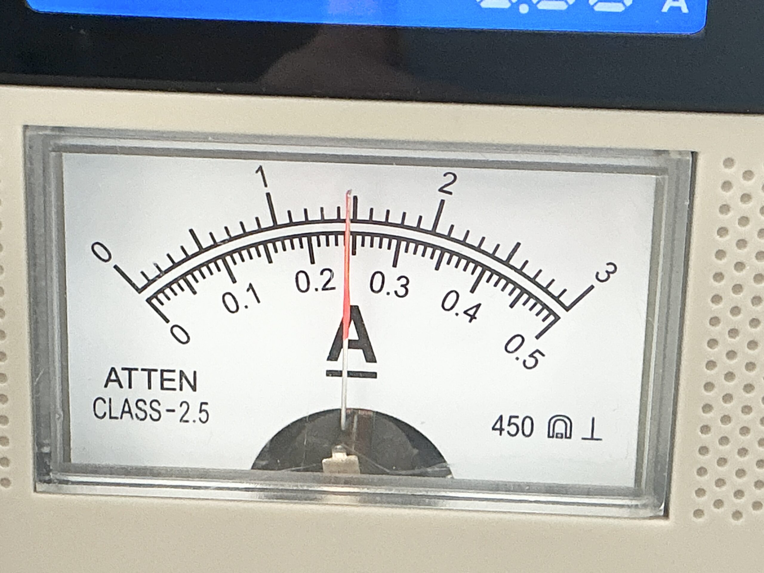 iPhone 14 基板漏電 パワーサプライで診断中