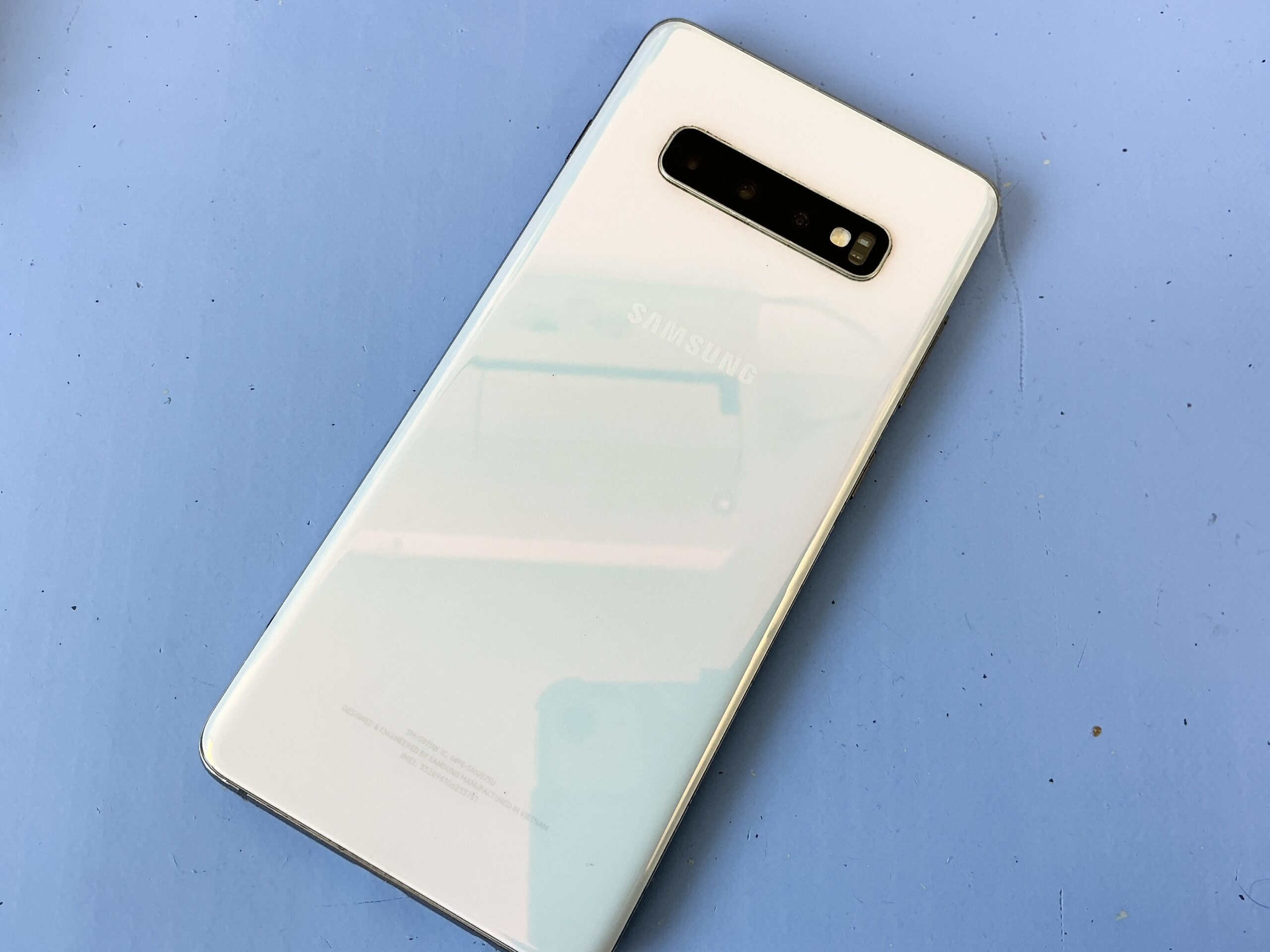 電源が入らないのGalaxy S10 修理前
