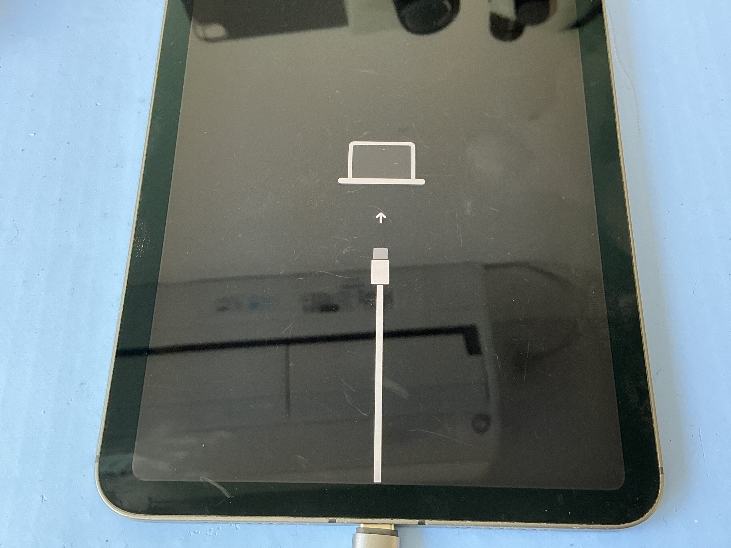 リカバリーモードから進まないのiPad mini 6 修理前