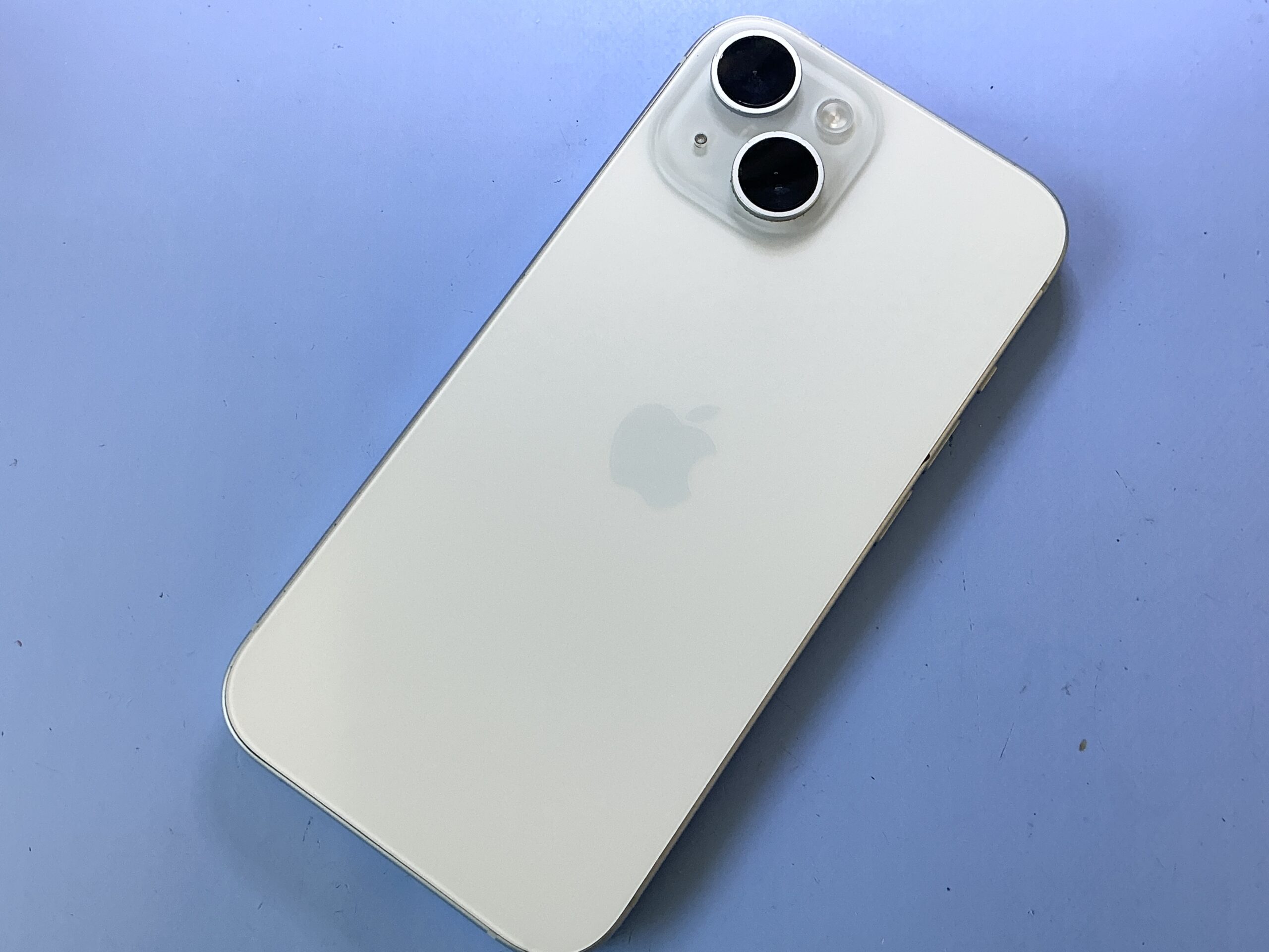 生駒市のお客様 iPhone 15 充電できない症状 修理前の外観確認